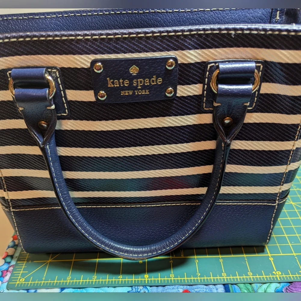 Kate Spade New York Wellesley Quinn Satchel - Picture 8 of 12
